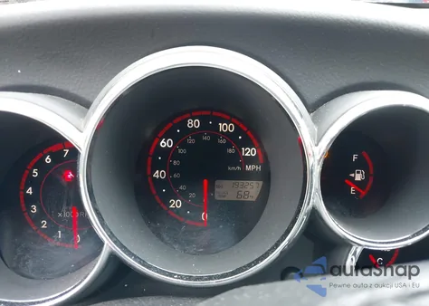 2006 Toyota Corolla Matrix Xr from USA, damaged, VIN 2T1LR30E36C553692